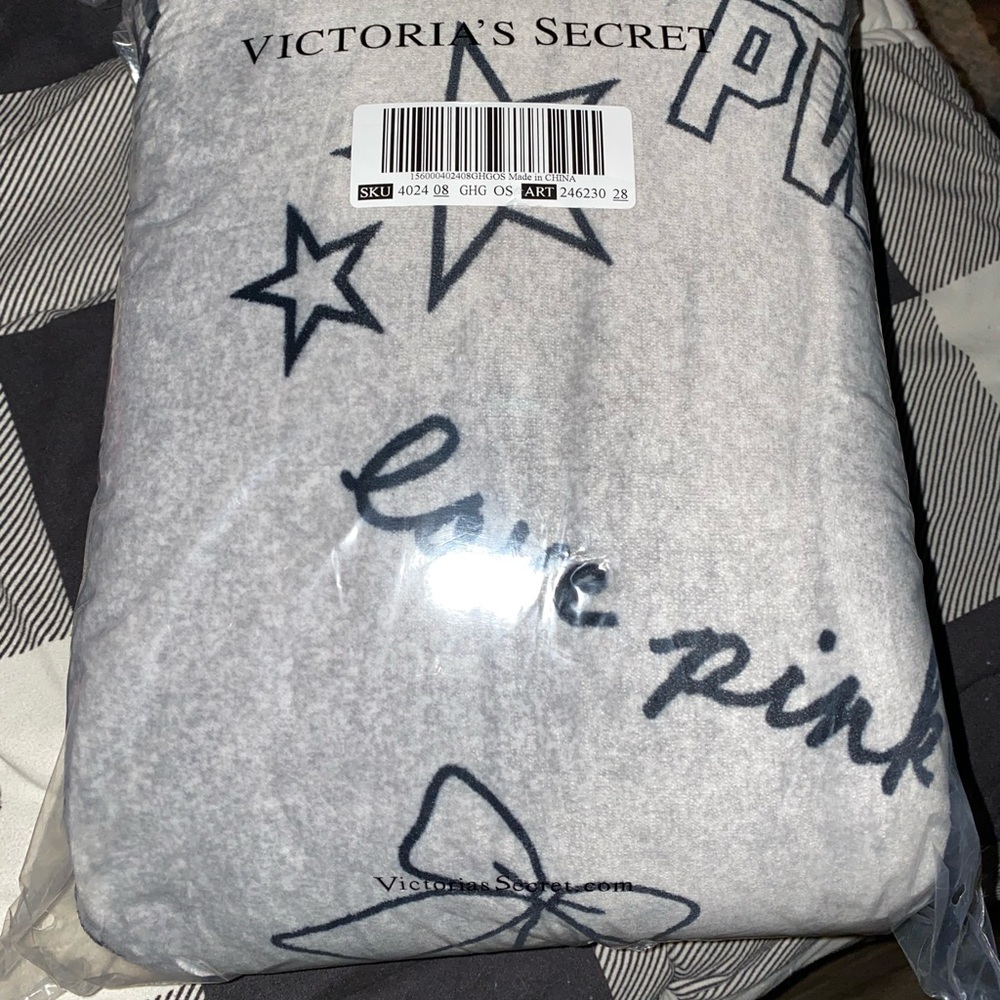 Victoria’s Secret PINK Sherpa Blanket